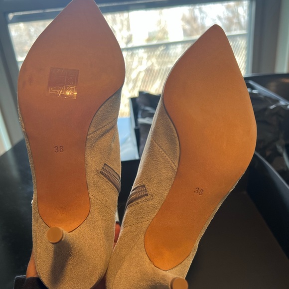 Yeezy Season 7 Graphite Thick Suede ANKLE BOOT Size 38 - Picture 3 of 4